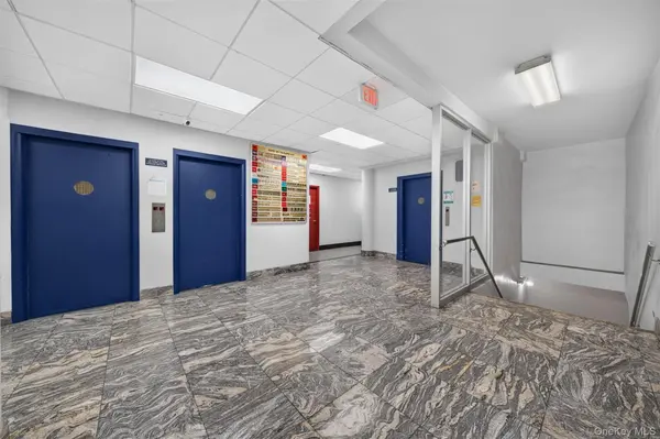 41-25 Kissena BLVD #101D, Flushing, NY 11355