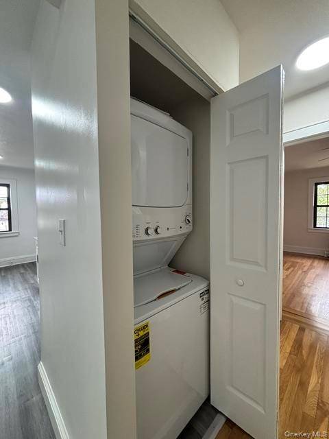 28 W Neck RD #3A, Huntington, NY 11743