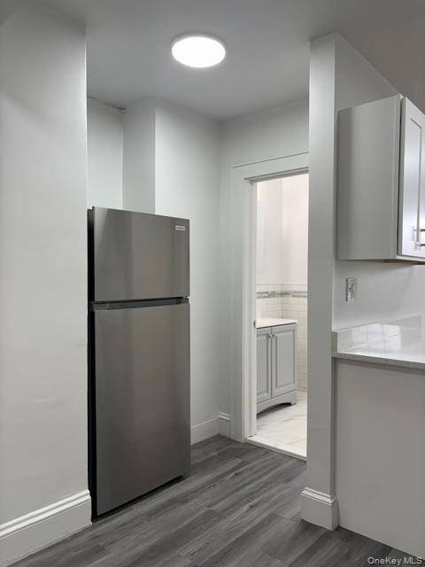 28 W Neck RD #3A, Huntington, NY 11743