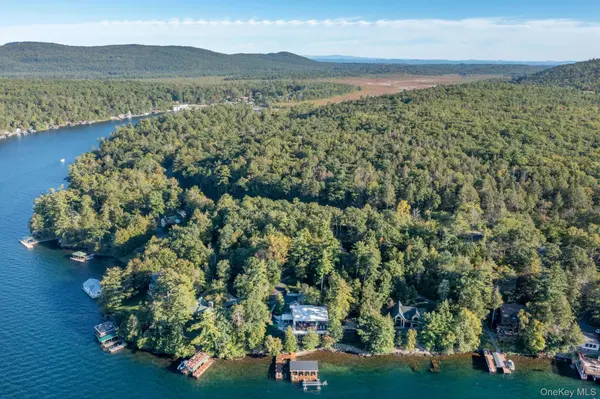 15 Wild Turkey RD, Lake George, NY 12845