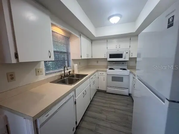 1052 DEER HOLLOW BLVD, Sarasota, FL 34232