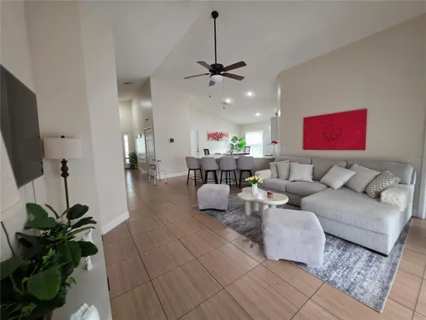 319 ELBERTON DR, Davenport, FL 33897