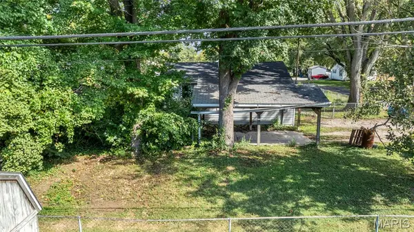 213 Pennsylvania AVE, South Roxana, IL 62087
