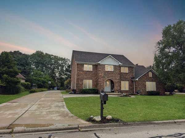 1493 TOMLIN DR, Burr Ridge, IL 60527