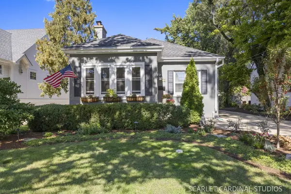 335 E Madison AVE, Wheaton, IL 60187