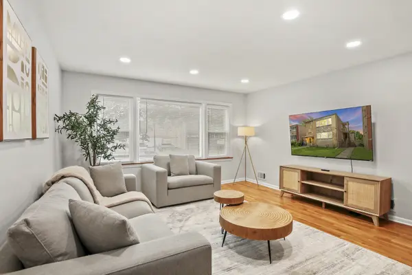 236 Callan AVE #2, Evanston, IL 60202