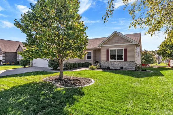1913 E 58th ST, Davenport, IA 52807