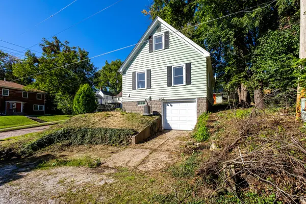2316 East ST, Davenport, IA 52803