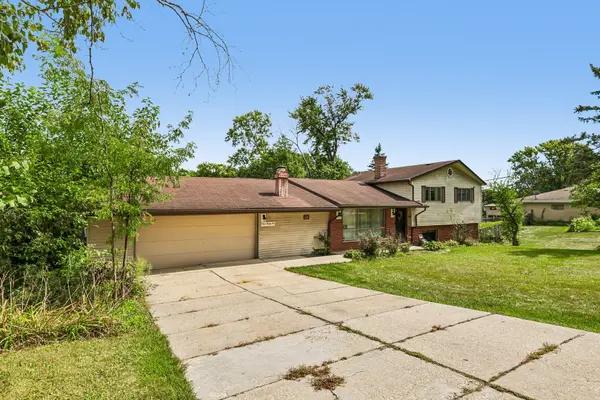 2N435 Pleasant AVE, Glen Ellyn, IL 60137