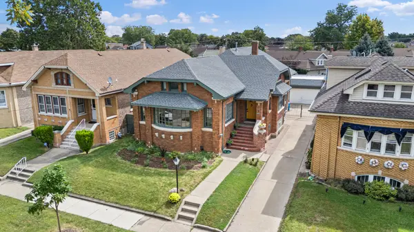 6858 Riverside DR, Berwyn, IL 60402