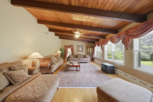 15287 W Apple Orchard LN, Lincolnshire, IL 60069