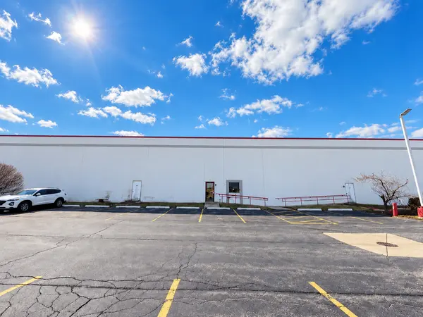 11976 Oak Creek Pkwy, Huntley, IL 60142