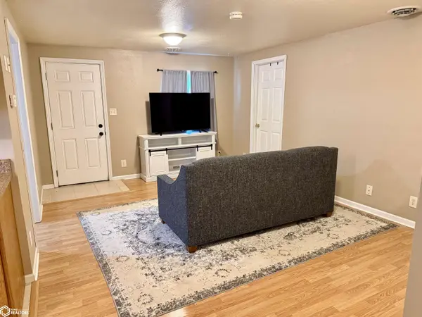 900 E Henry ST, Mount Pleasant, IA 52641