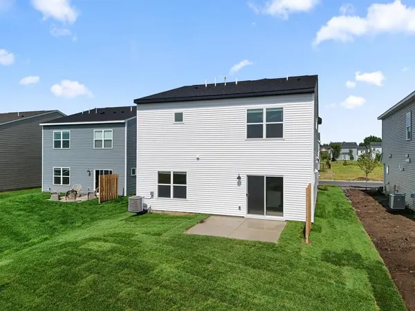 1220 Edge CIR, Jordan, MN 55352