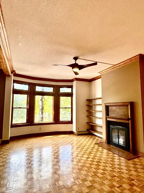 110 Saint Albans ST N #3, Saint Paul, MN 55104