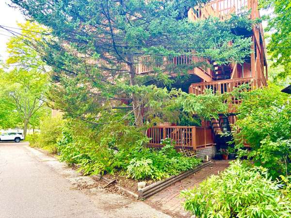 110 Saint Albans ST N #3, Saint Paul, MN 55104