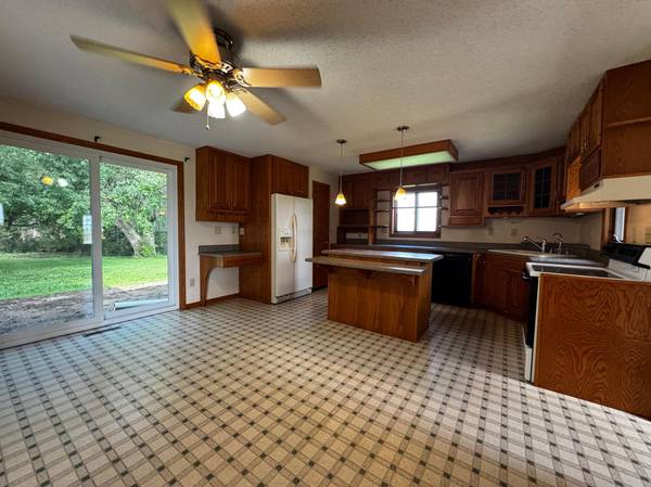 1567 County Road 7, Balaton, MN 56115