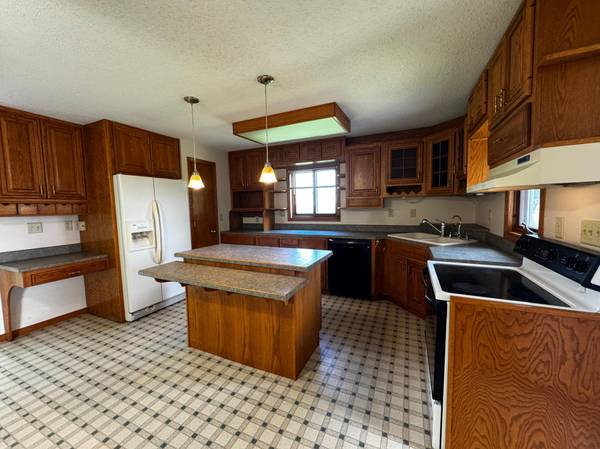 1567 County Road 7, Balaton, MN 56115