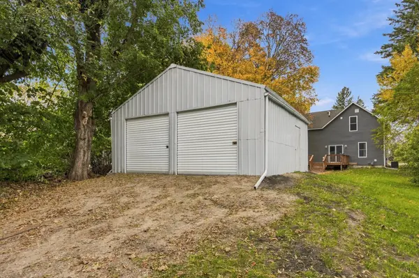 101 E Linden ST, Vergas, MN 56587