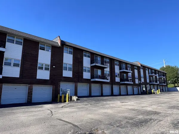 7217 N UNIVERSITY ST #D32, Peoria, IL 61614