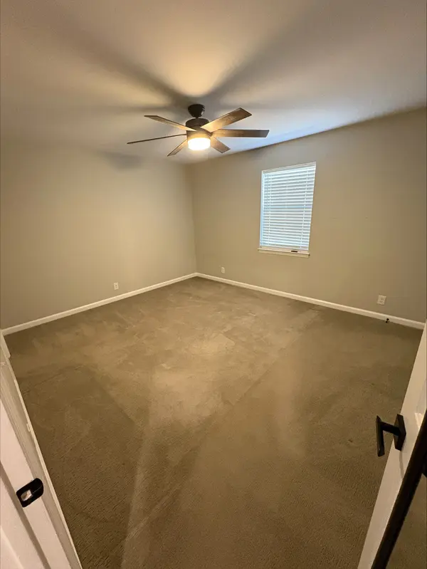 200 N Royal Oaks Blvd #J1, Franklin, TN 37067