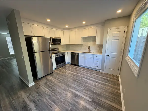 200 N Royal Oaks Blvd #J1, Franklin, TN 37067