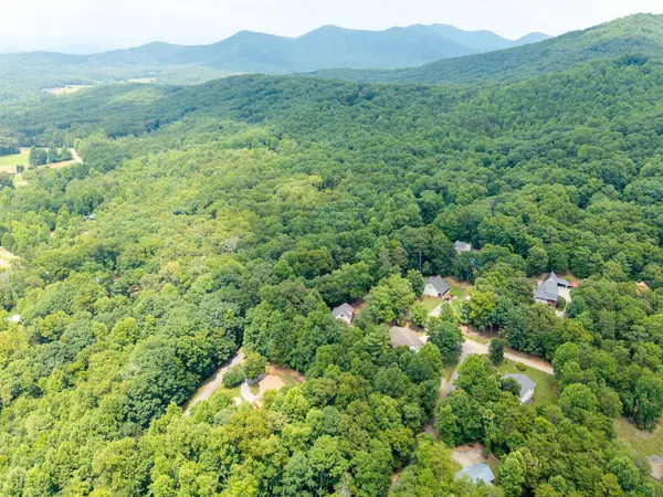 277 Tracy St, Blairsville, GA 30512