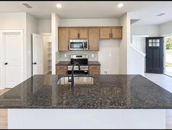 207 Augusta Way, Burns, TN 37029