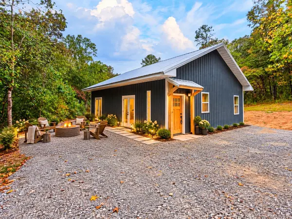 162 Webb Rd Ext, Summertown, TN 38483