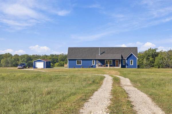 1217 N River, Mulvane, KS 67110