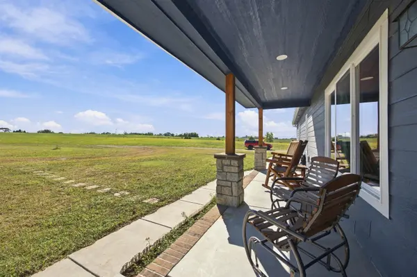 1217 N River, Mulvane, KS 67110