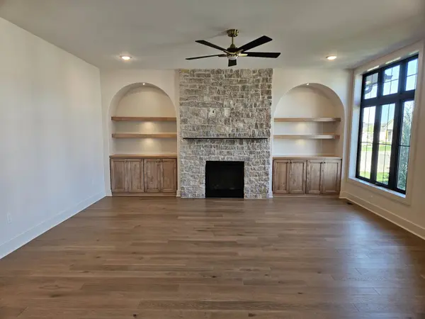 12369 E Woodspring Ct, Wichita, KS 67226