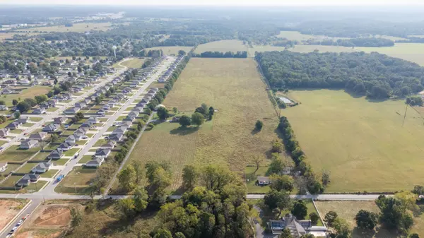 892 S Madison ST, Strafford, MO 65757