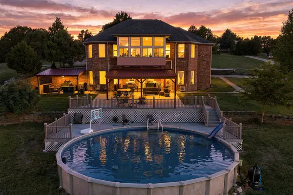 1218 Oak Hill RD, Ozark, MO 65721