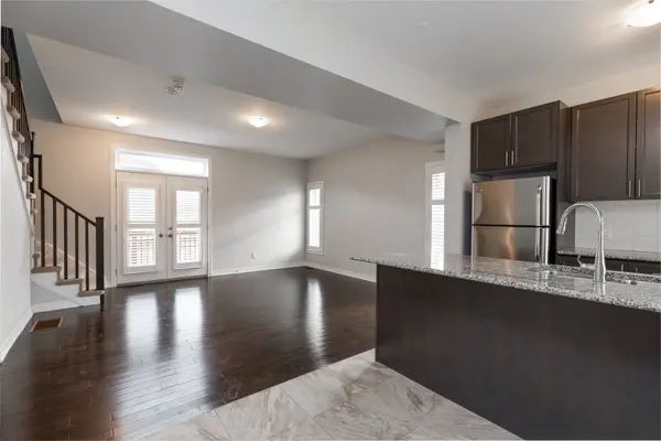 2314 Natasha CIR, Oakville, ON L6M 0L1