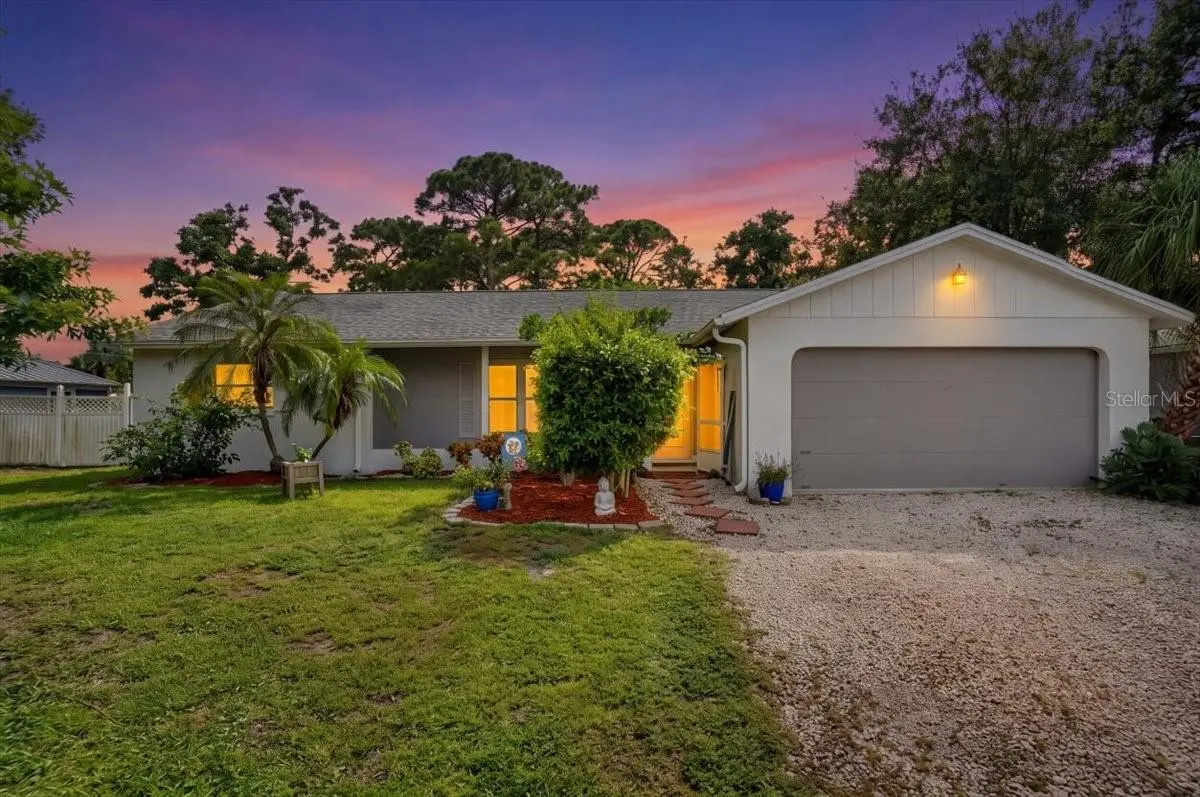 1870 MOVA ST, Sarasota, FL 34231