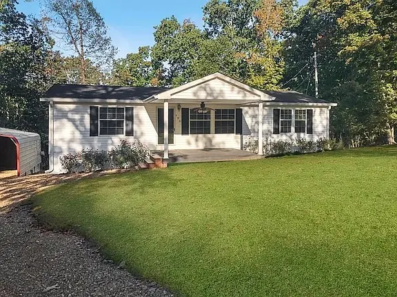 796 Brownfield Rd, Dover, TN 37058