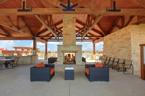 1117 River Bank LN, Georgetown, TX 78628