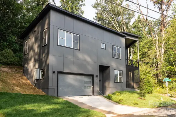 33 Spooks Branch RD, Asheville, NC 28804