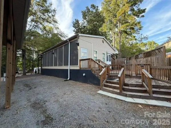 109 Driftwood TRL #135 & 136H, Mount Gilead, NC 27306