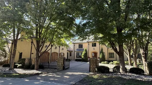 8616 N Marsh AVE, Kansas City, MO 64157