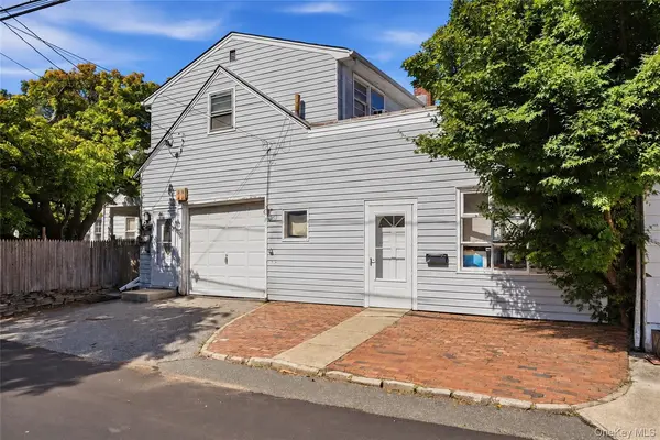 70 14th AVE, Sea Cliff, NY 11579