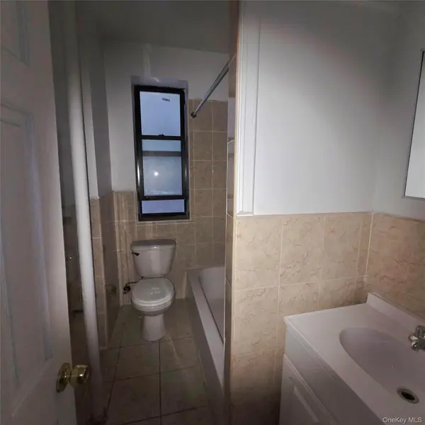 645 Barretto ST #3J, Bronx, NY 10474