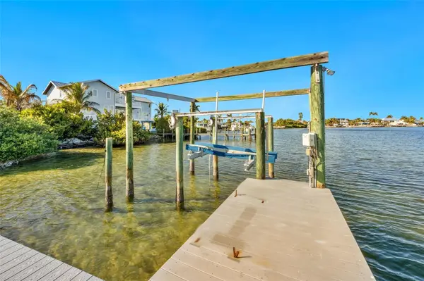 2512 AVENUE A, Bradenton Beach, FL 34217
