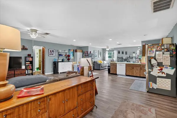 1870 MOVA ST, Sarasota, FL 34231