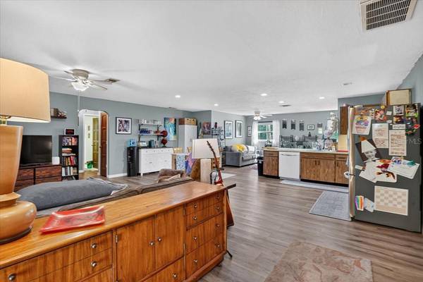 1870 MOVA ST, Sarasota, FL 34231