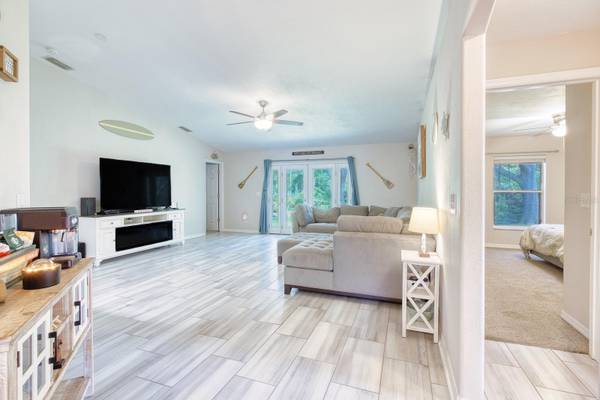 27 SOUNDERS TRAIL CIR, Ormond Beach, FL 32174