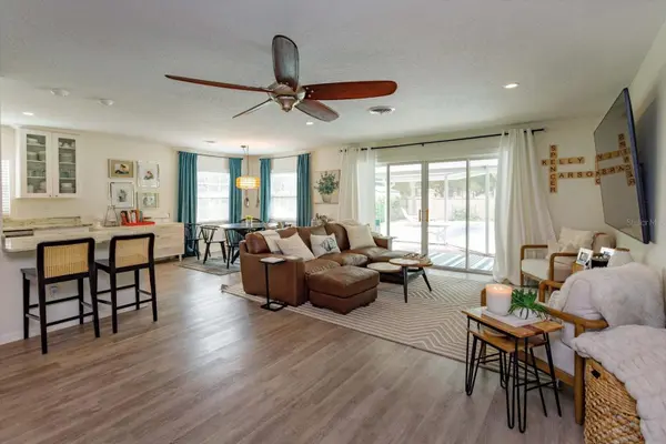 2322 WOODCREST DR, Winter Park, FL 32792
