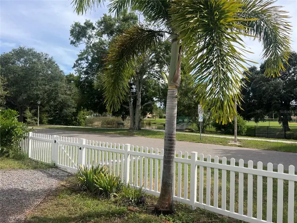 1726 55TH ST S, Gulfport, FL 33707