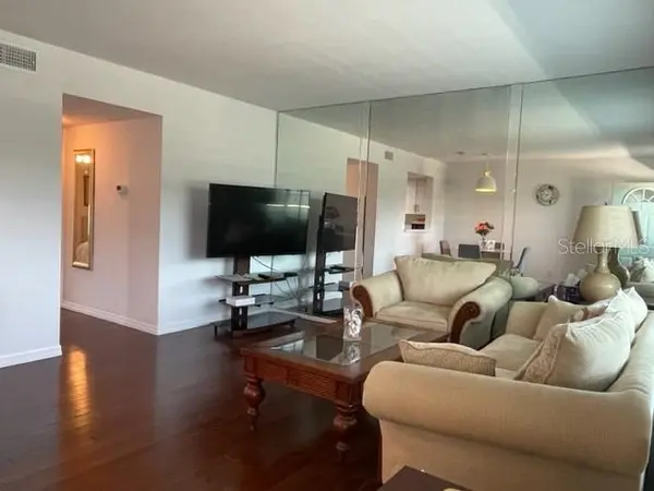 2042 AUSTRALIA WAY W #76, Clearwater, FL 33763